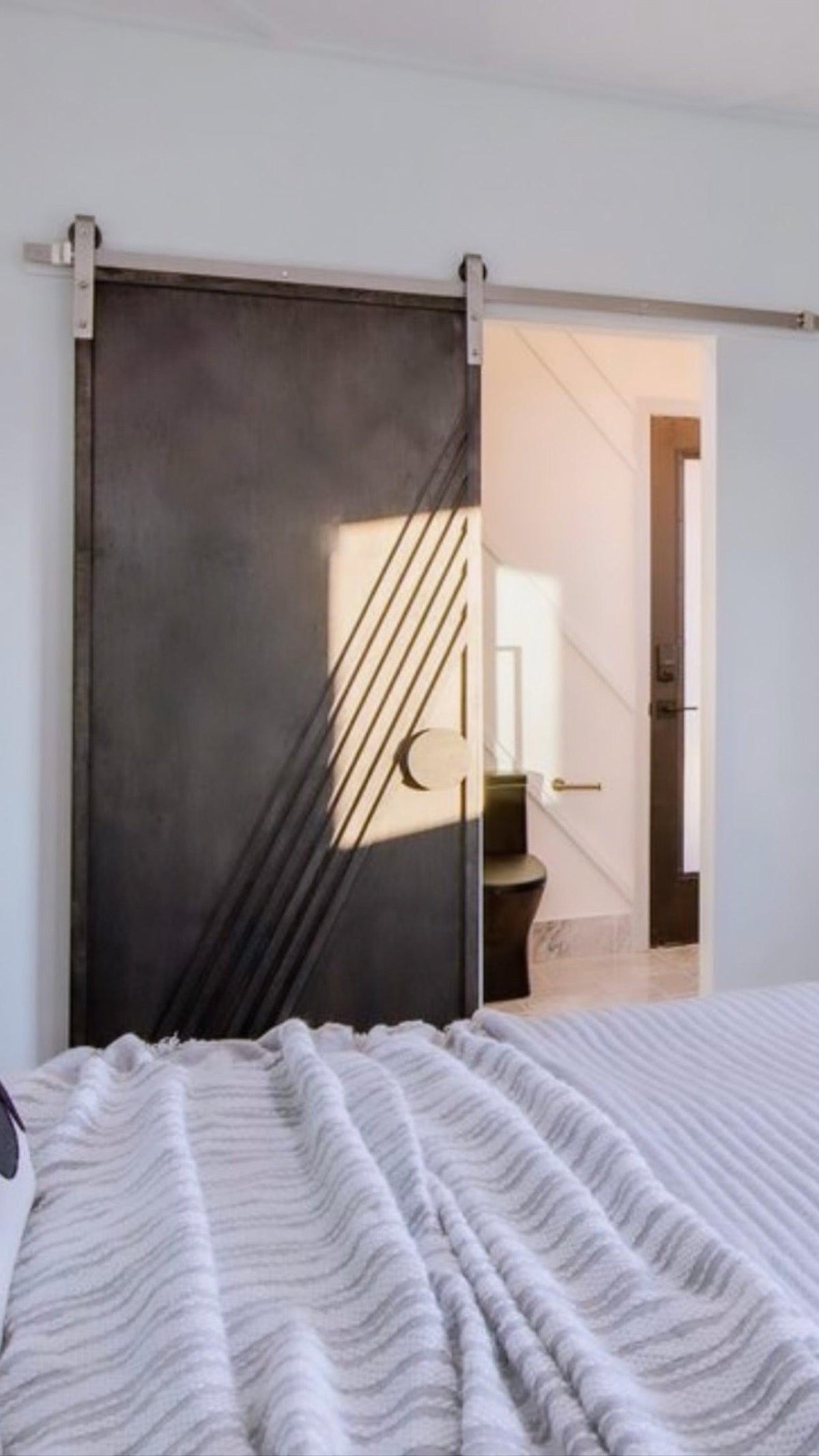 Havana Door | Modern Geometry with Natural Elegance